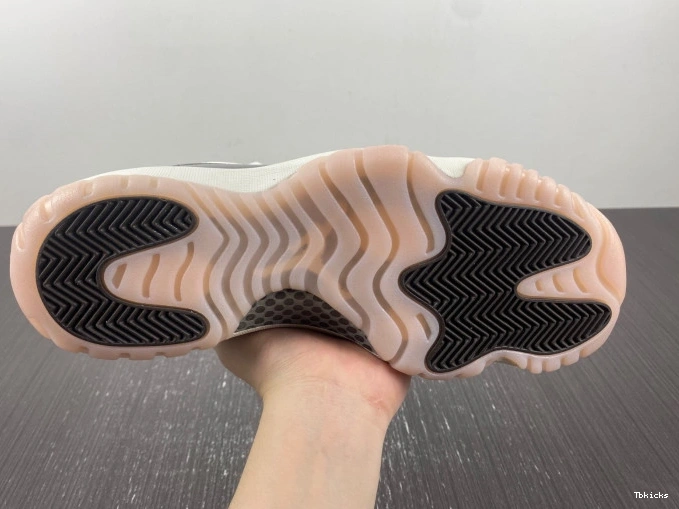 Reps TBK AR0715-101 Jordan Neapolitan Air WMNS 11 0813
